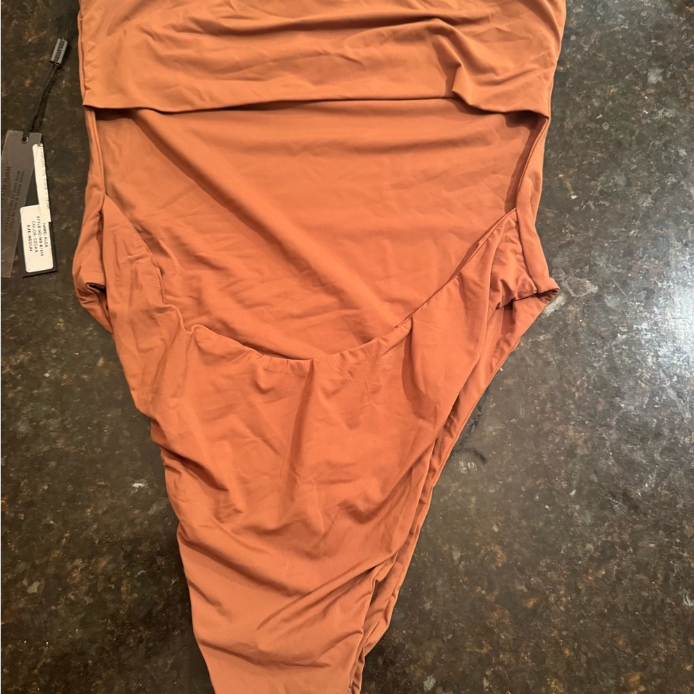 Myra Swim Chic Black Strapless Swimsuit with open back!Camel!Aloe is the style - Picture 4 of 6